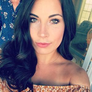 Meet your Posher, Caroline